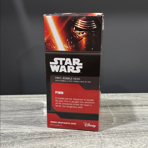 Funko | Wacky Wobbler: Star Wars: Finn - Collectible Vinyl Bobble-Head Figure - Picture 4 of 13